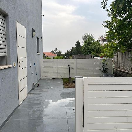 חניתה Apartman Kirjat Smóna Kültér fotó